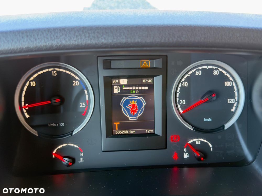 Scania SCANIA R450 / IZOTERMA / KONTENER / DO ŻYWCA / SILNIK 6 CYLINDROWY / 13 LITROWY  / KLIMA POSTOJOWA / WINDA / SPROWADZONY / SYPIALKA / AUTOMAT / 18 PALET / E6 / STAN BARDZO DOBRY - 19