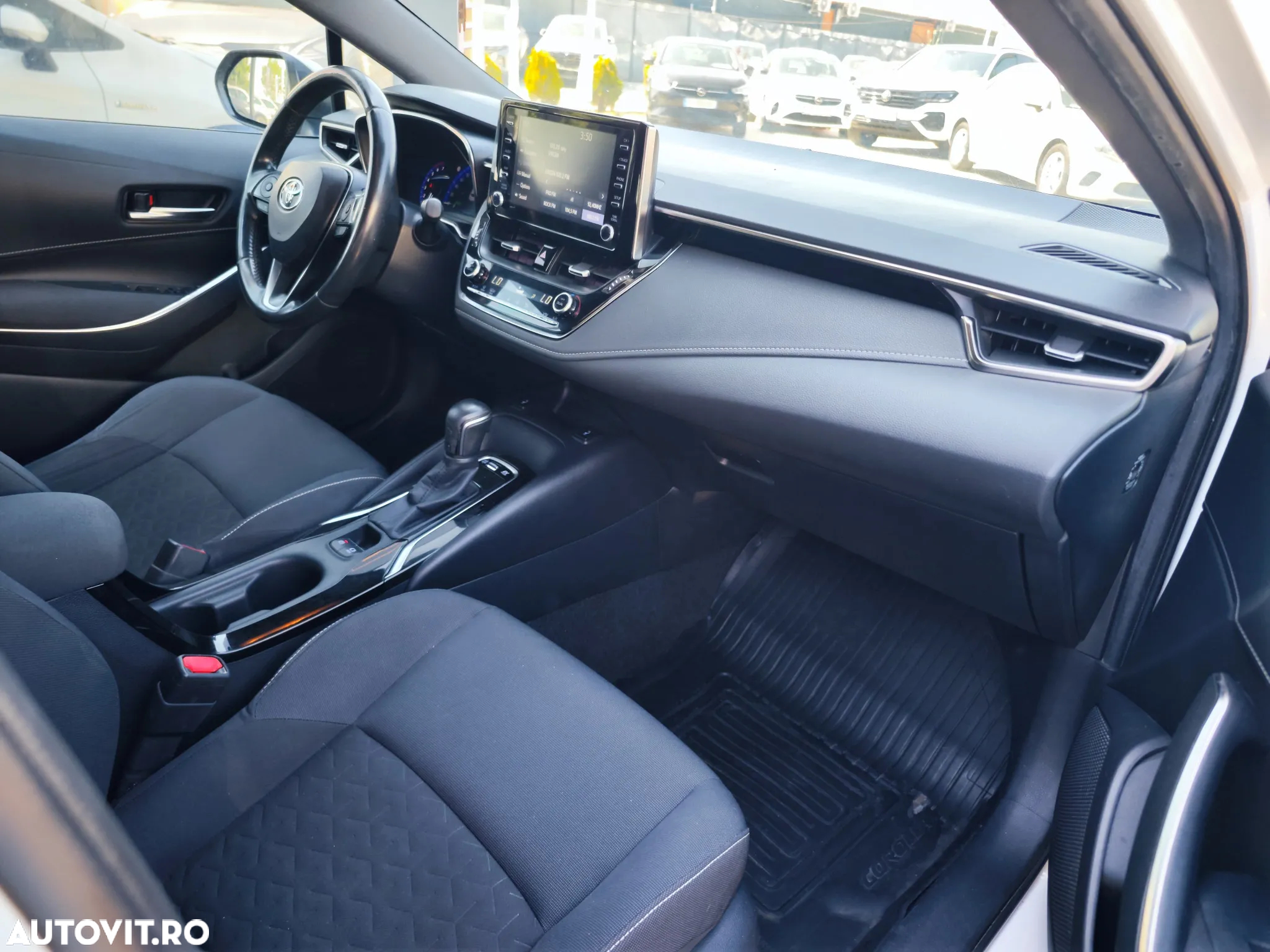 Toyota Corolla 1.8 HSD Dynamic - 17