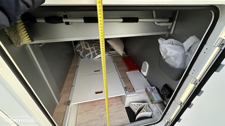 Rapido Serie 6F 680 FF C.central e basculante - 9