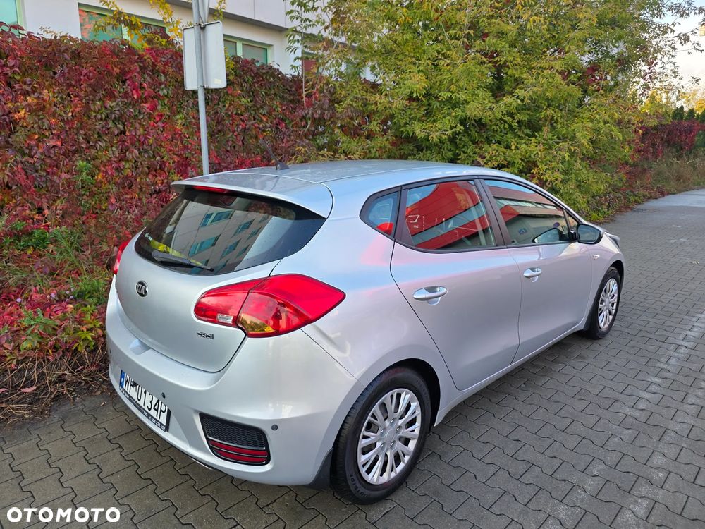 Kia Ceed - 7