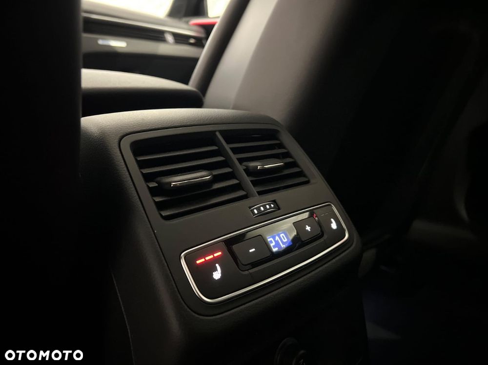 Audi RS4 Avant - 7