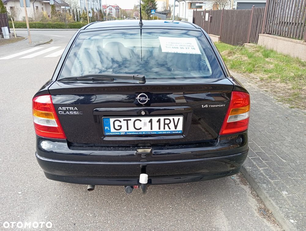 Opel Astra 1.4 - 5