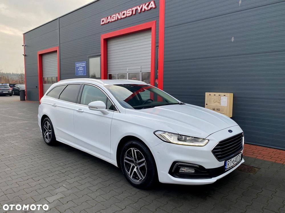 Ford Mondeo 2.0 Hybrid Titanium - 4