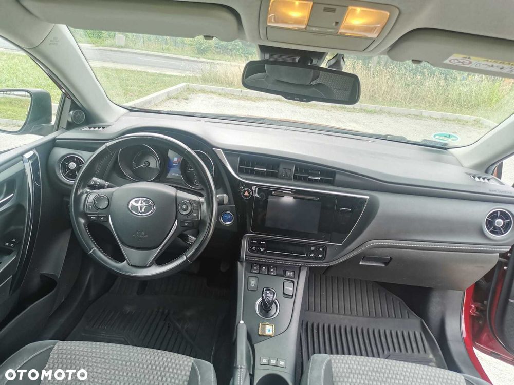 Toyota Auris - 2
