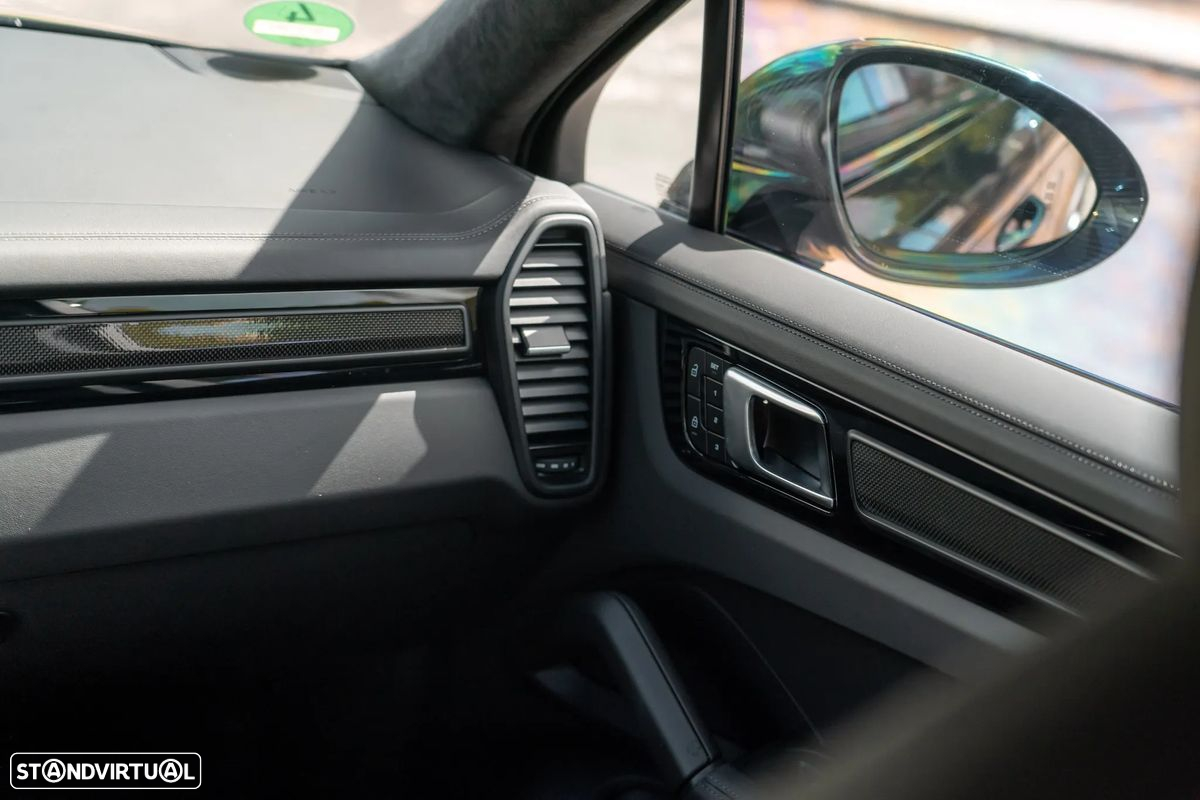 Porsche Cayenne Coupé Turbo GT Tiptronic S - 24