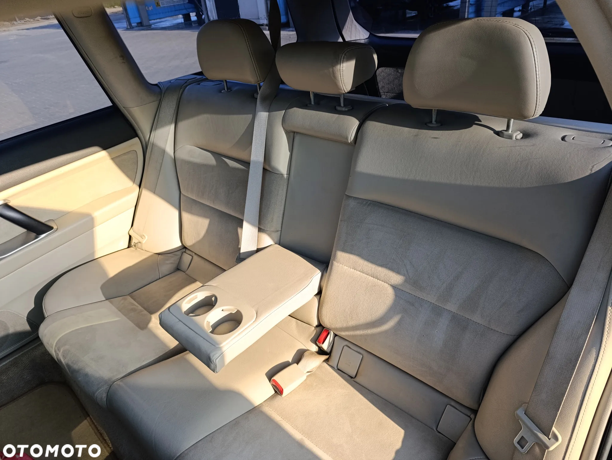 Subaru Outback - 11