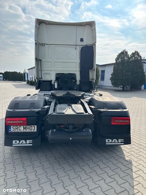 DAF XF - 8