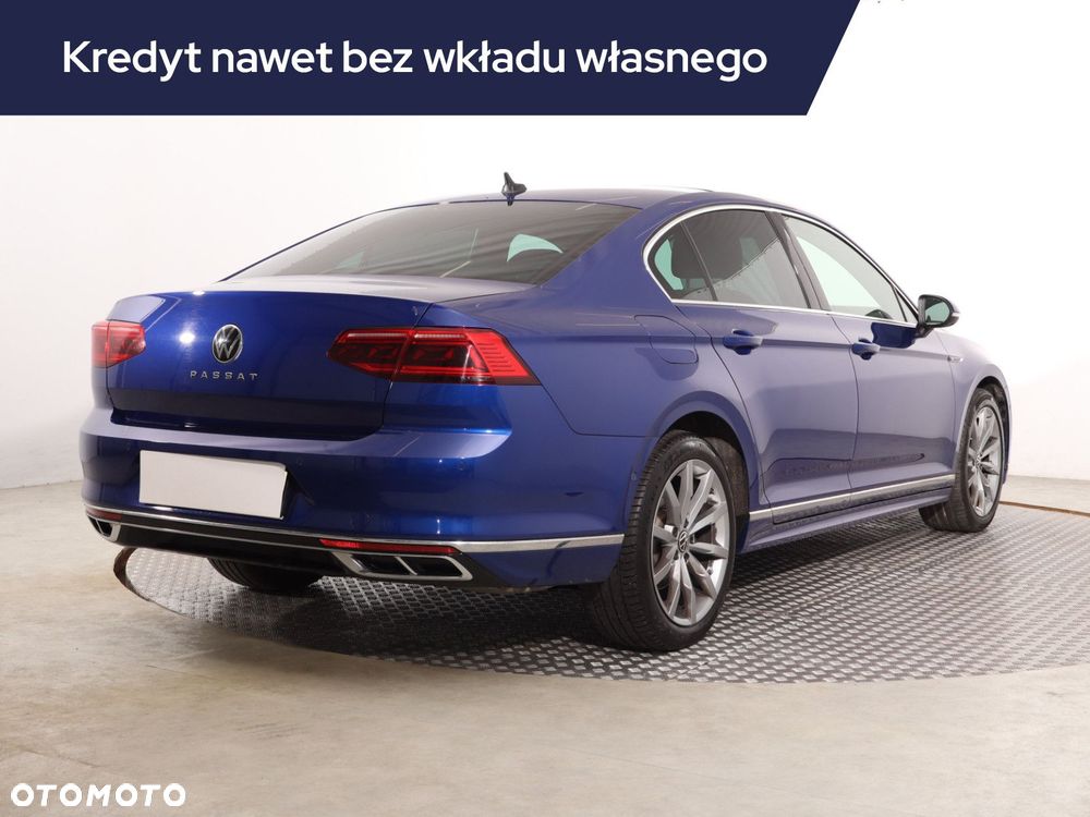 Volkswagen Passat - 7