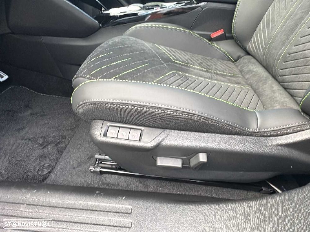 Peugeot e-2008 54 kWh GT - 13