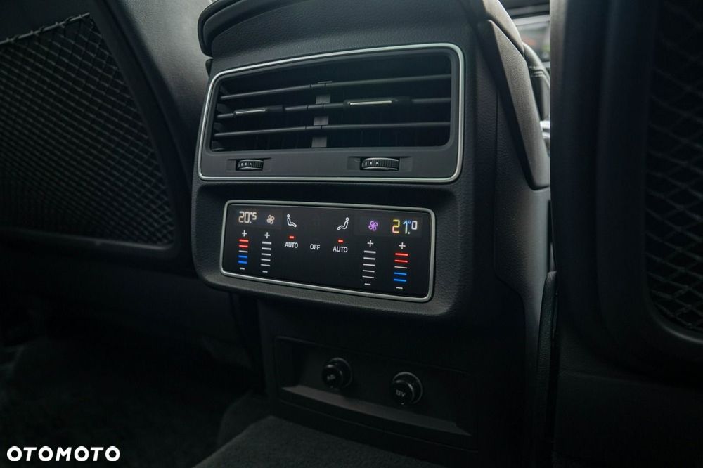Audi SQ7 - 30