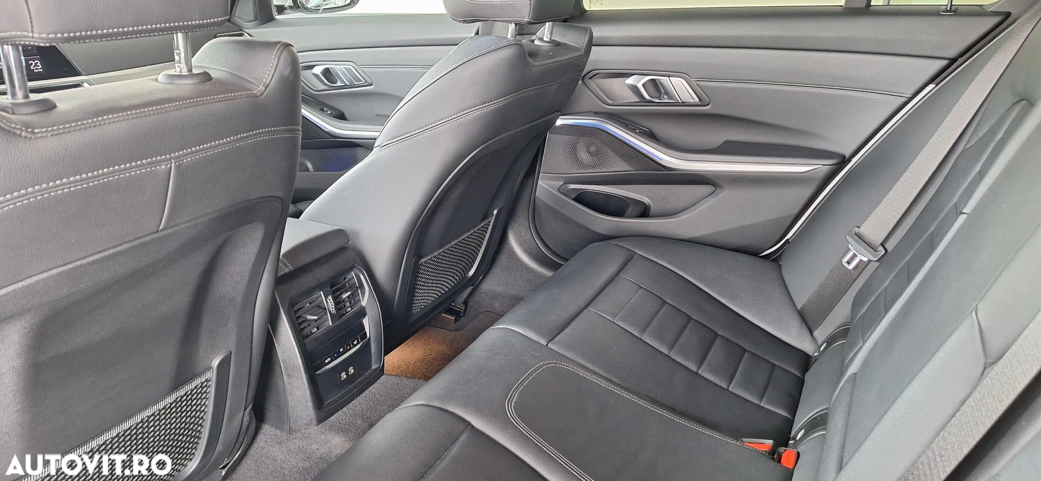 BMW Seria 3 320d xDrive AT MHEV - 13