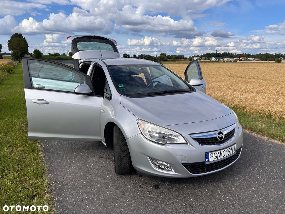 Opel Astra 1.4 Turbo - 28