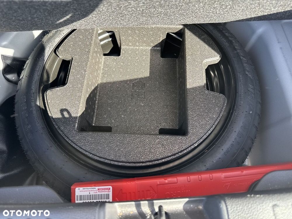 Toyota Yaris Hybrid 1.5 Style - 27