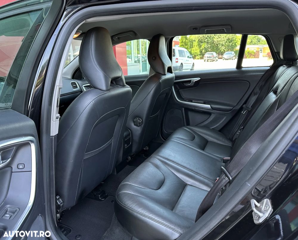 Volvo V60 - 25