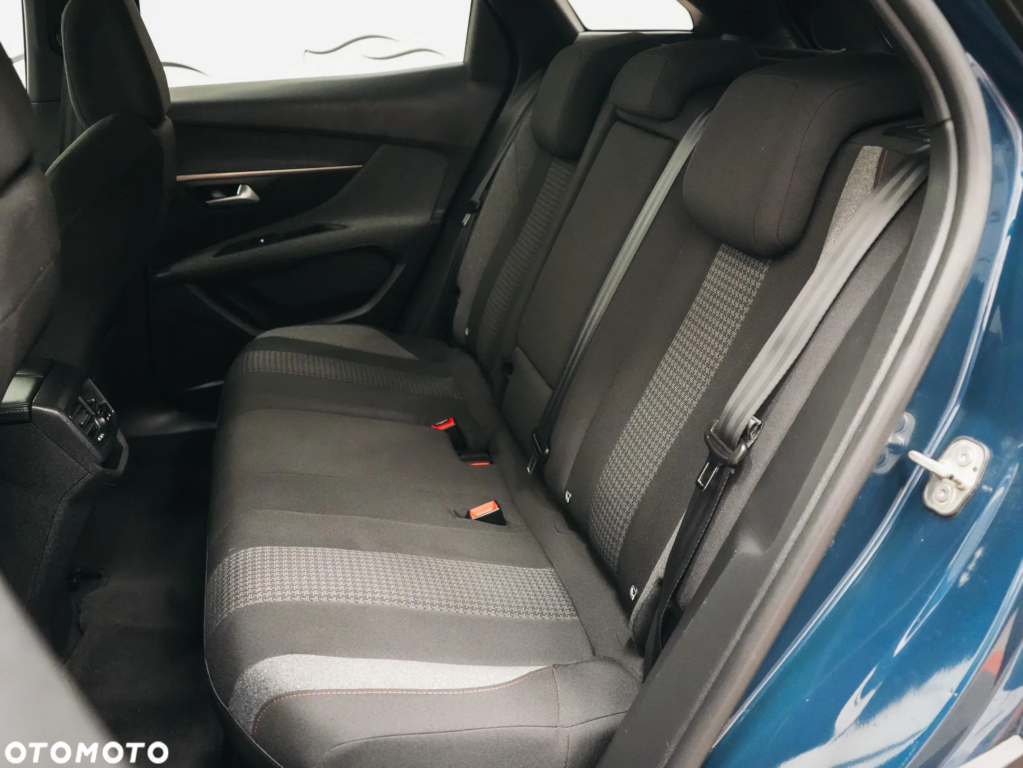 Peugeot 3008 1.5 BlueHDi Active S&S EAT8 - 17