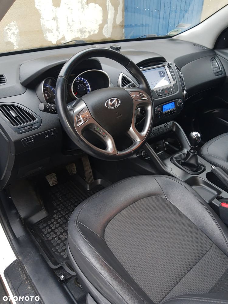 Hyundai ix35 - 14