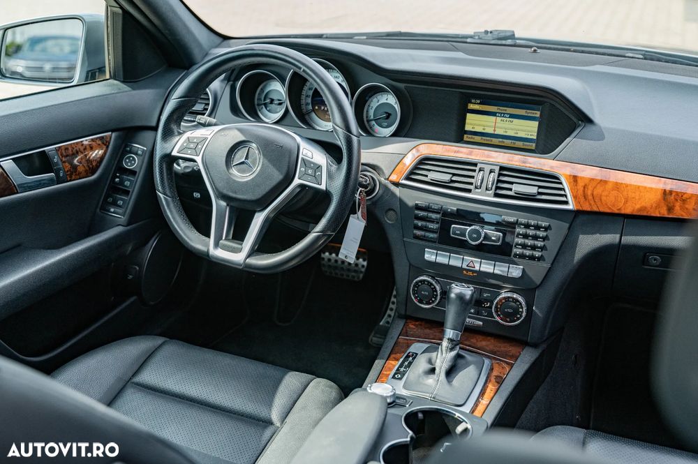 Mercedes-Benz C - 16