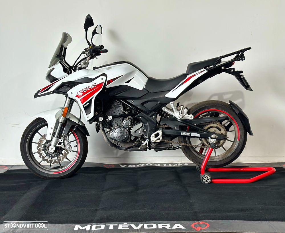 Benelli TRK 251 - 2