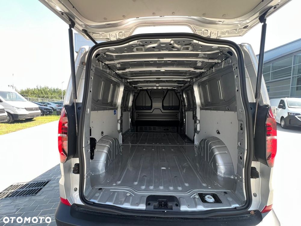 Volkswagen Transporter Furgon silnik: 2,0 l TDI 150 KM / skrzynia biegów: 6-biegowa manualna rozstaw osi: 3500 mm - 10