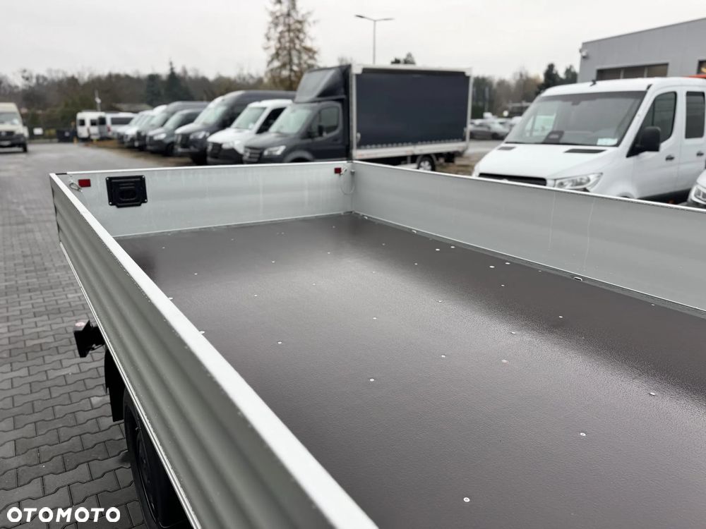 Mercedes-Benz Sprinter - 8