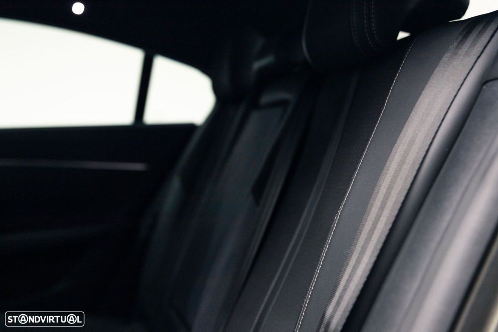 Peugeot 508 1.6 Hybrid GT e-EAT8 - 23