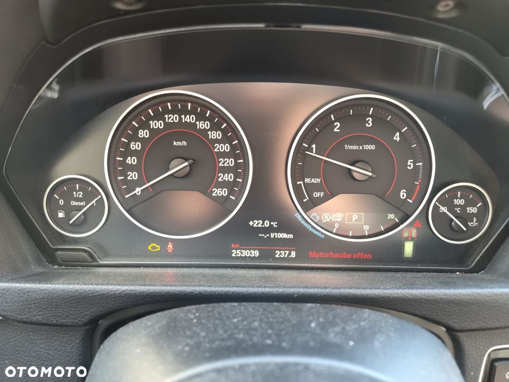 BMW Seria 3 320d Edition Luxury Line Purity - 15