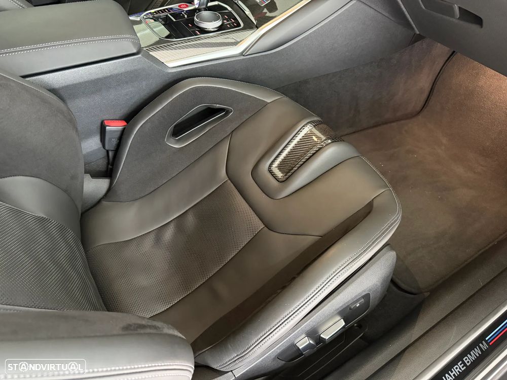 BMW M4 Competition Pack 50 anos M - 23