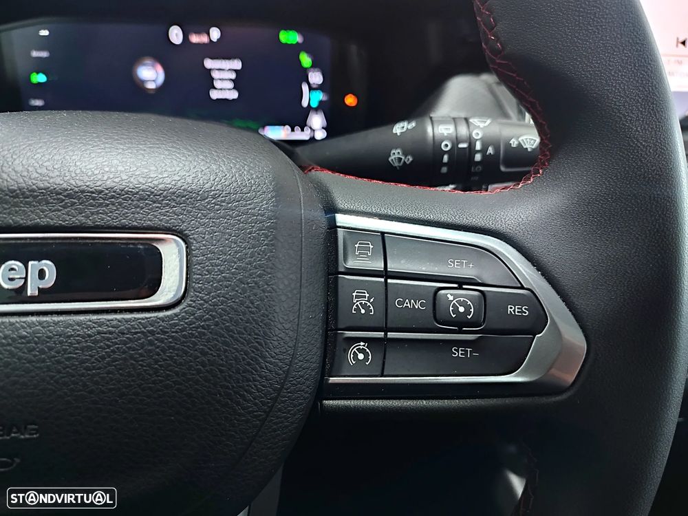 Jeep Compass 1.3 TG Trailhawk - 25