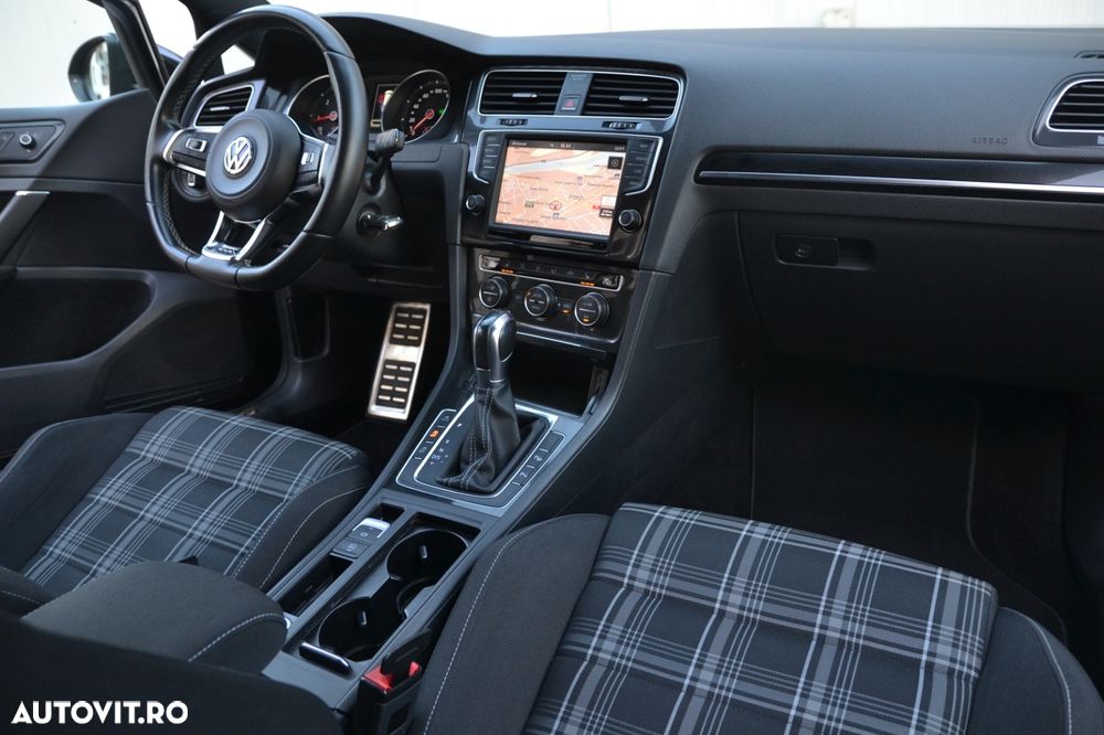 Volkswagen Golf 2.0 TDI DSG GTD - 5