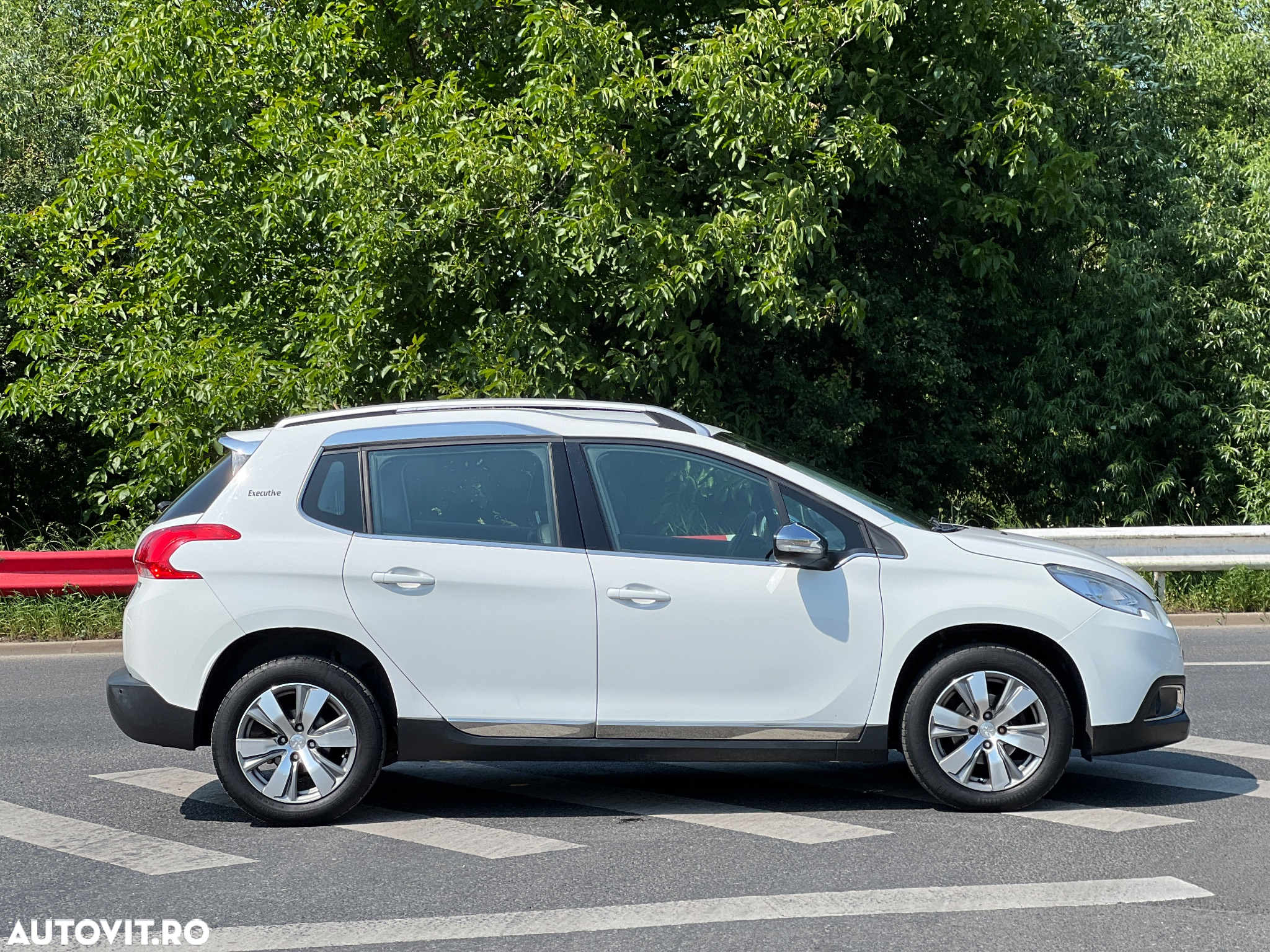 Peugeot 2008 BlueHDi FAP 120 STOP & START Crossway - 2