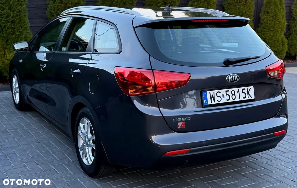 Kia Ceed - 7