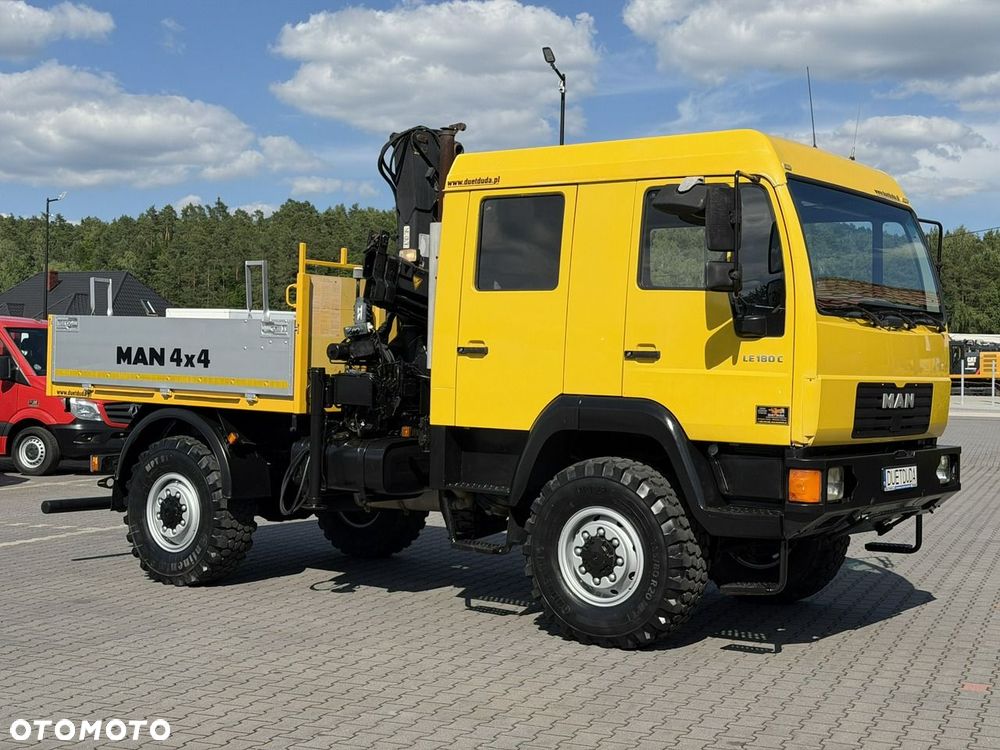 MAN LE 180C 4x4 DOKA 4.6/180KM Skrzyniowy + HDS Hiab 052-2 - 2
