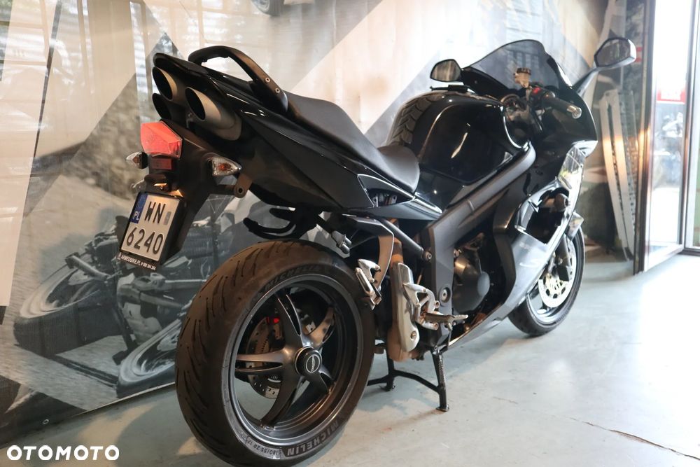Triumph Sprint - 23