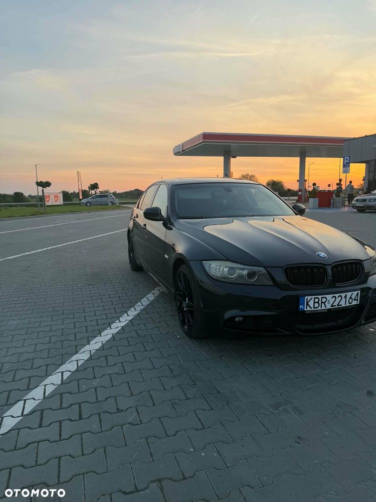 BMW Seria 3 320i - 8