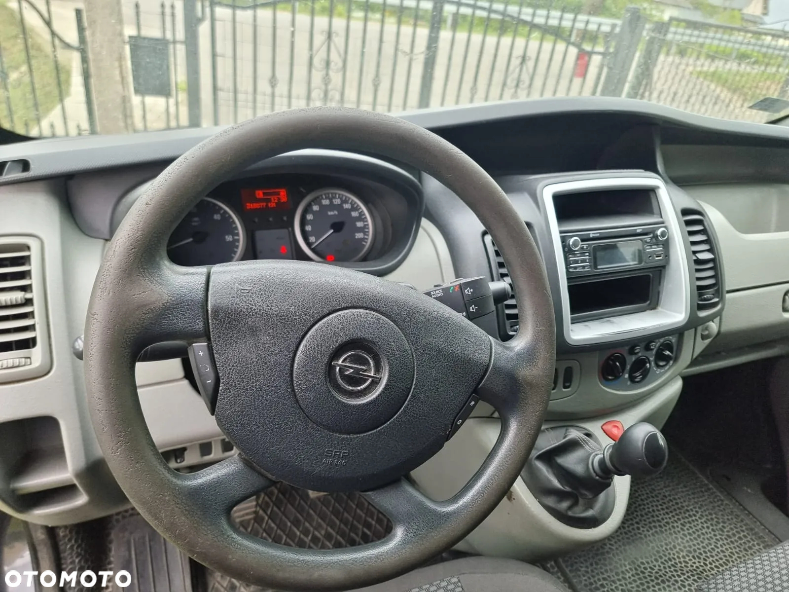 Opel VIVARO - 14