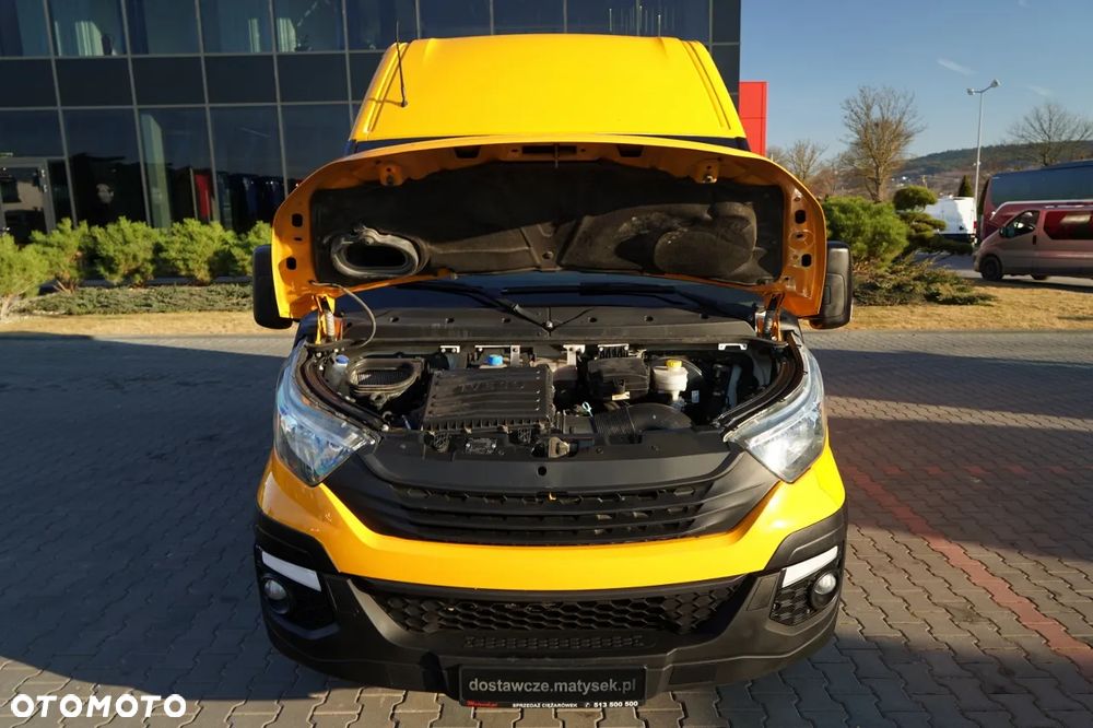 Iveco DAILY 35-140 / BRYGADÓWKA / 7 MIEJSC / BLASZAK / FURGON / SPROWADZONY - 35