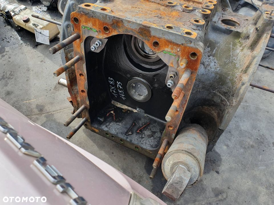 OBUDOWA TRAKTOR FENDT 926 VARIO 660/102-004 - 4