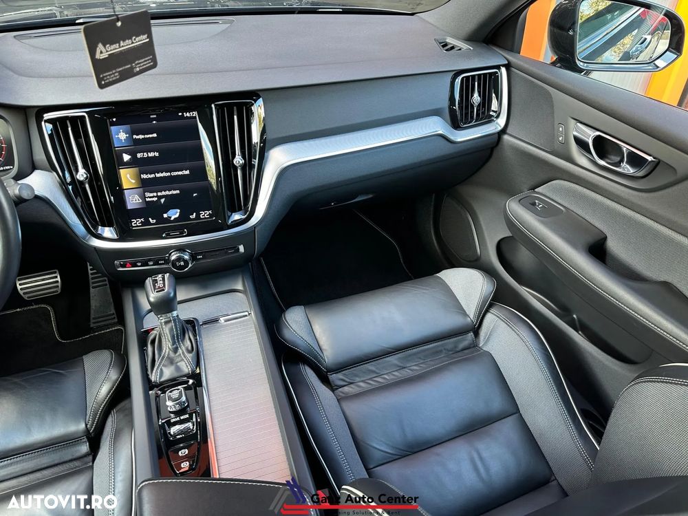 Volvo S60 T5 R-Design - 10