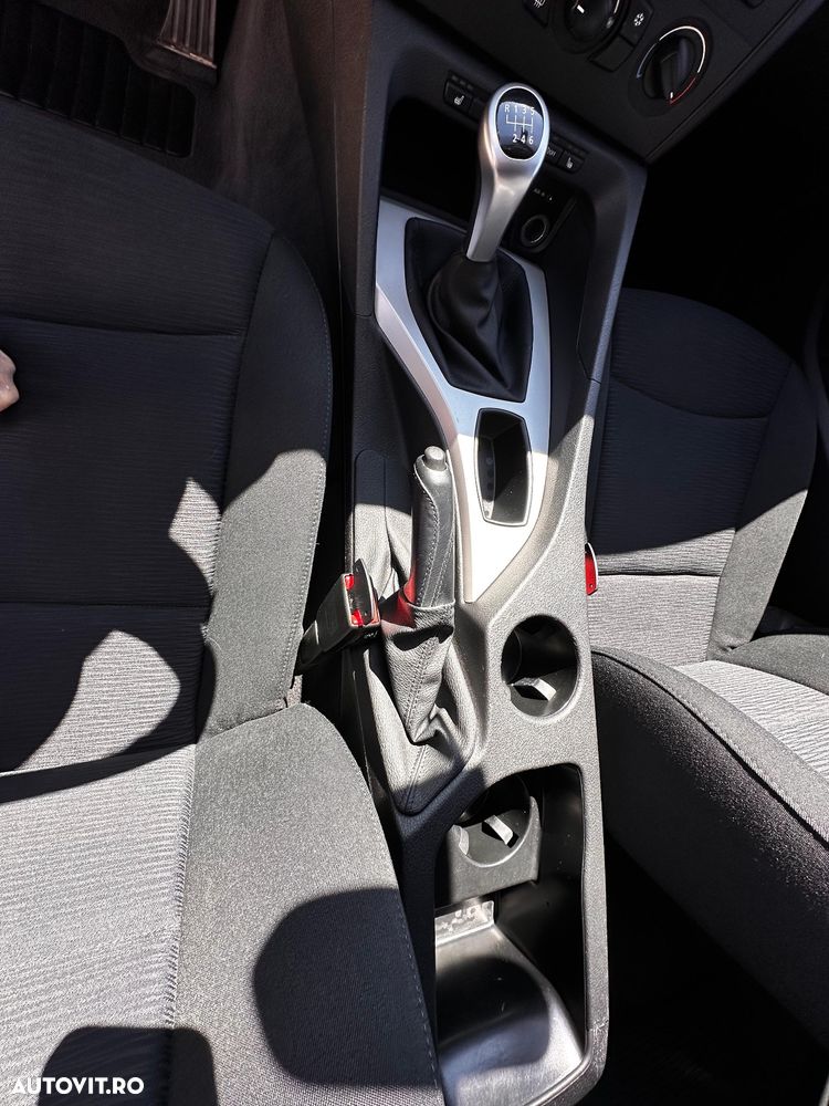 BMW X1 xDrive18d Sport Line - 16