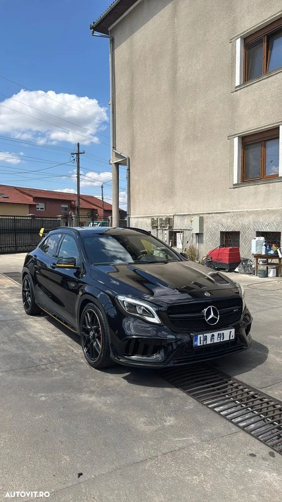 Mercedes-Benz GLA - 1