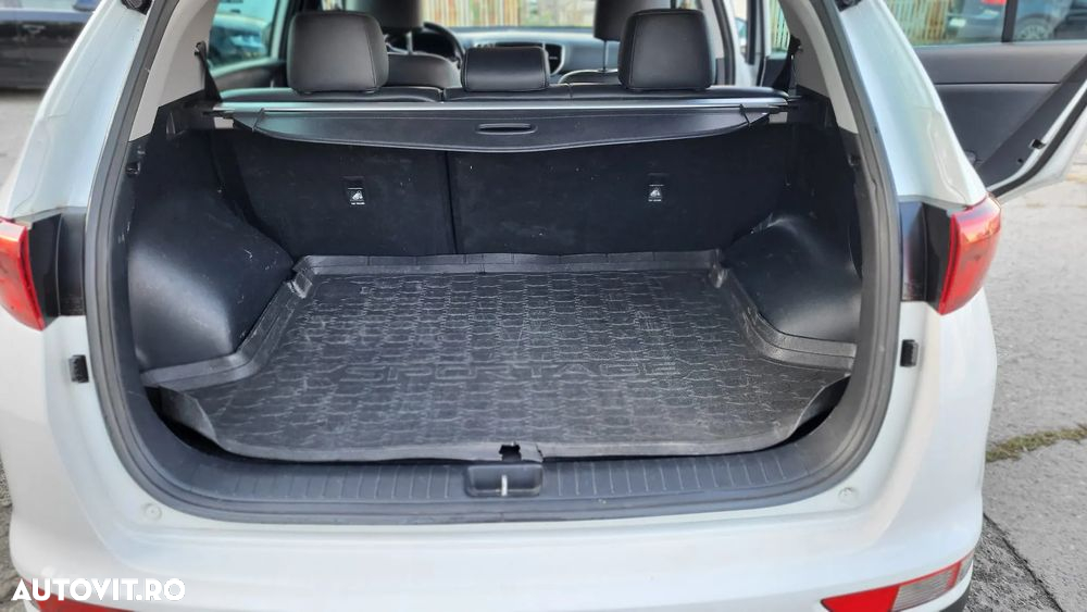 Kia Sportage 1.7 DSL 7DCT 4x2 Plus - 10