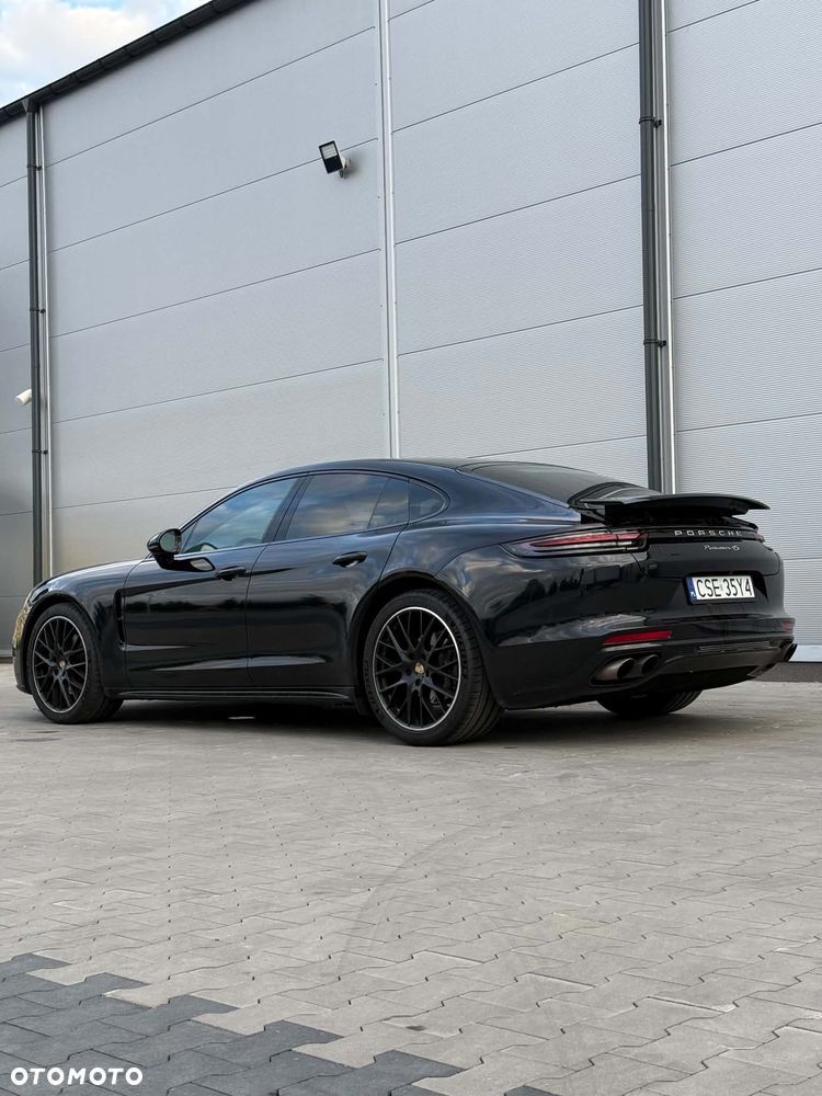 Porsche Panamera 4S - 11