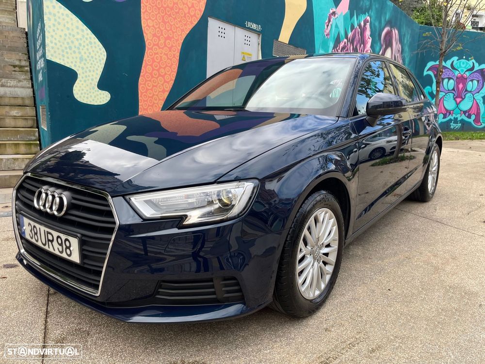 Audi A3 Sportback 1.6 TDI Design - 6