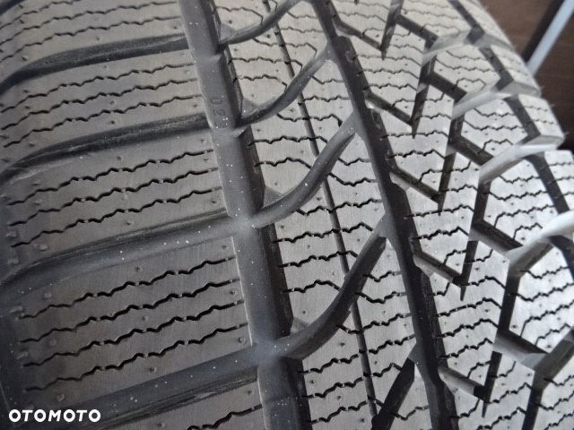 235/45/R18 98V Goodride Zuper Snow Z-507 - 3