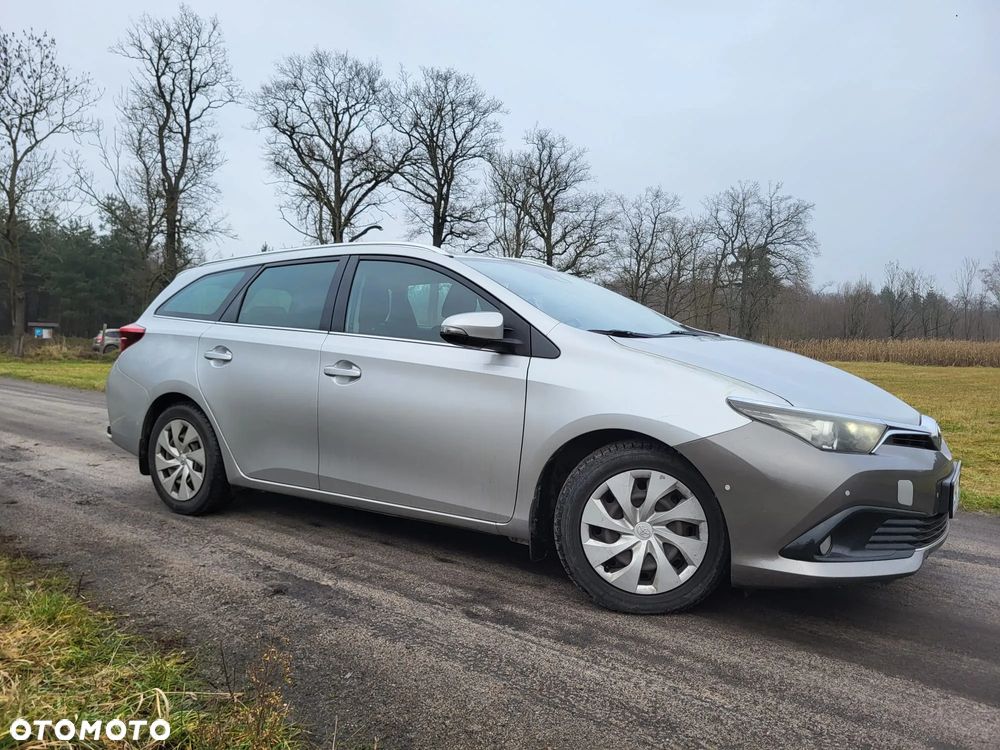 Toyota Auris 1.6 D-4D Premium - 7