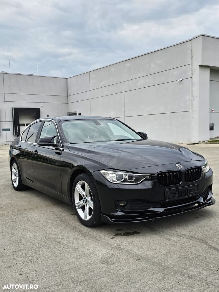 BMW Seria 3 318d Touring Aut. Luxury Line - 4