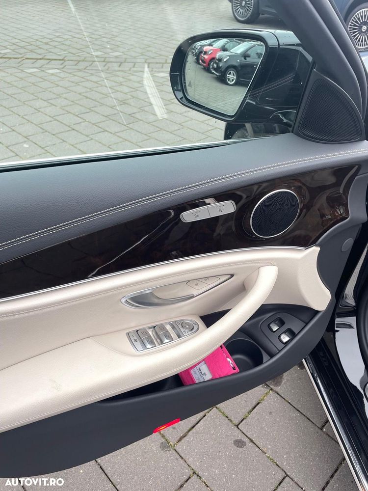 Mercedes-Benz E 300 de 4MATIC Aut. - 8