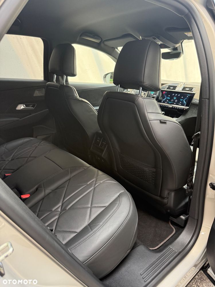 DS Automobiles DS 7 Crossback 1.6 E-Tense Performance Line + - 27