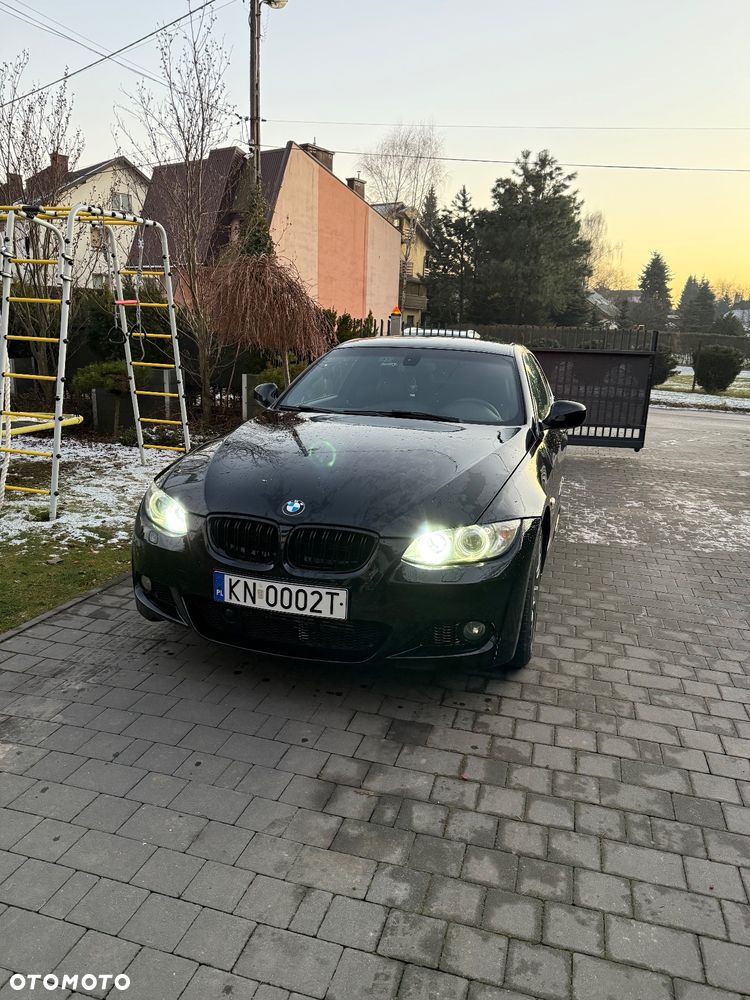 BMW Seria 3 330d xDrive M Sport Edition - 1