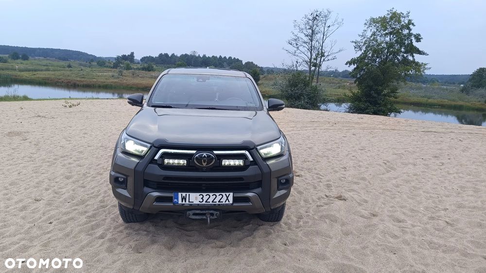 Toyota Hilux 2.8 D-4D Double Cab Invincible Sport 4x4 - 11